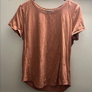 Lululemon Women's Rust T-Shirt